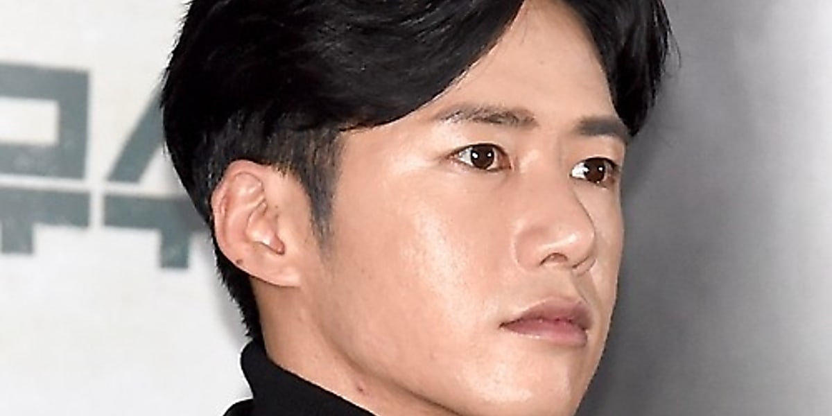 Click-B オ・ジョンヒョク、一般女性との結婚から約7ヶ月…待望のパパに 