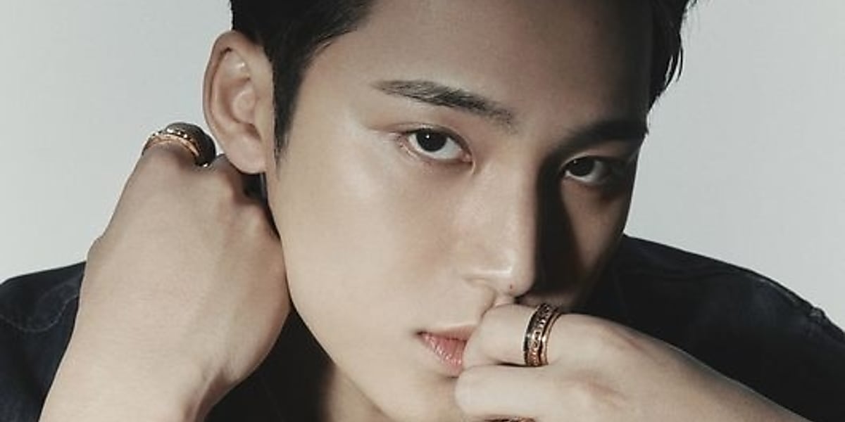 SEVENTEEN's Mingyu graces fashion magazine cover with Bvlgari, shares thoughts on travel show and music.