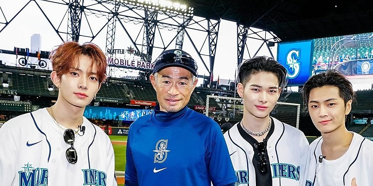 ENHYPEN members Heeseung, Jay, and Ni-ki throw first pitch at MLB game. Jay, a Seattle native, a long-time fan of the Mariners.