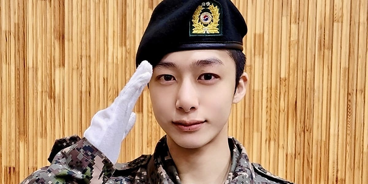 MONSTA X's Hyungwon completes military training, salutes in photo, asks fans to take care.