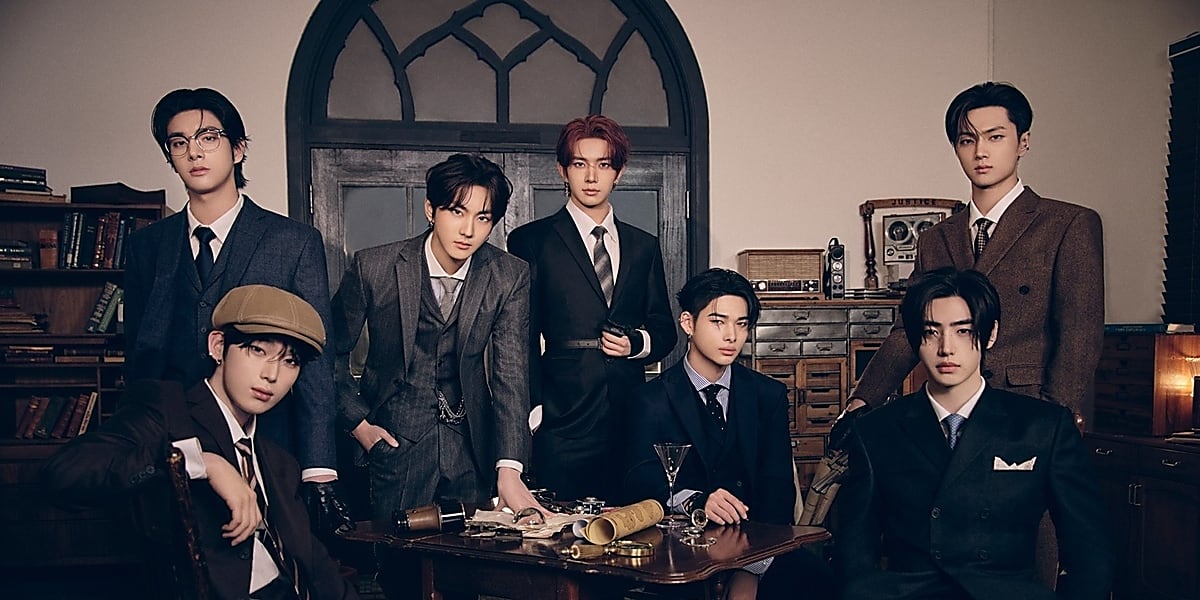 ENHYPEN showcases 2D-like visuals, teases special album "MEMORABILIA" with concept photos, unit photos, and vampire-themed story.