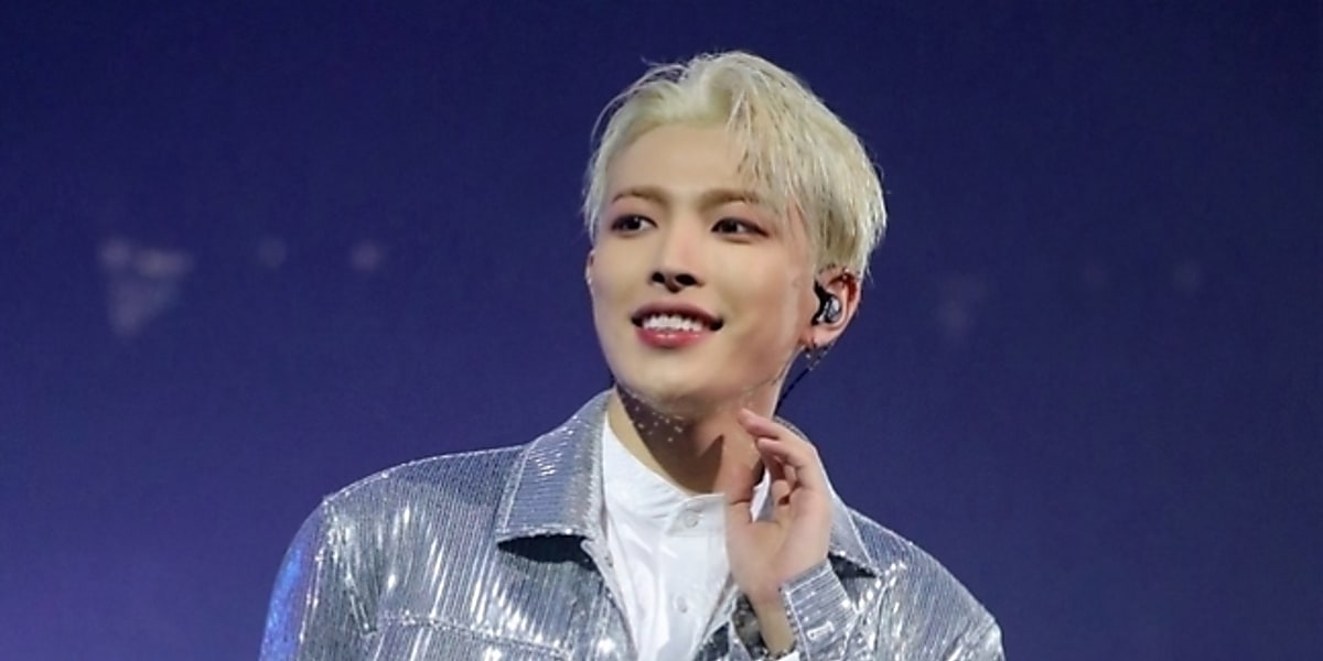 ATEEZ's HONG JOONG donates to youth in need through World Vision, supporting various causes with his philanthropy.