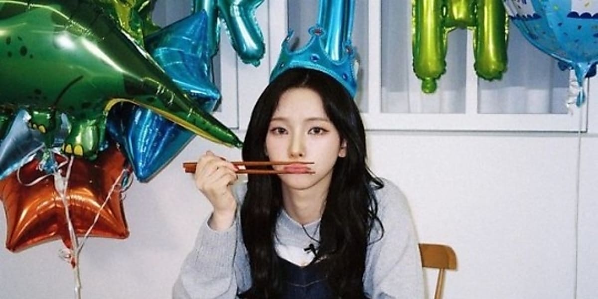 Karina of aespa celebrates birthday with homemade dishes and poses in front of them. She will co-star on a new TV show with Yoo Jae-suk.