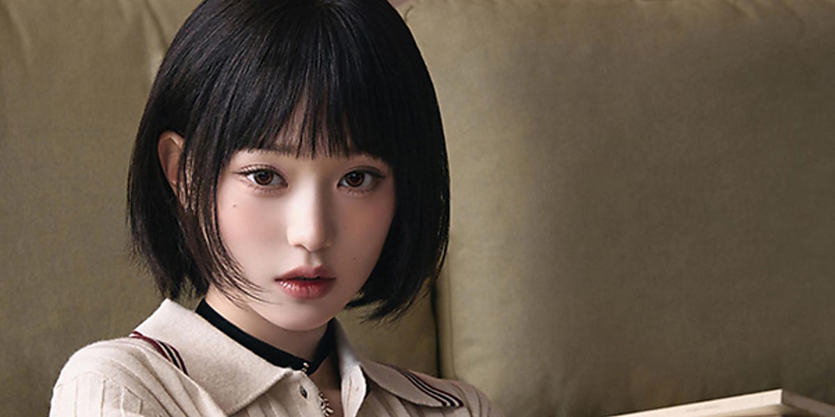 IVE's Wonyoung debuts bob hair in a bold transformation, attracting hot interest among net users.