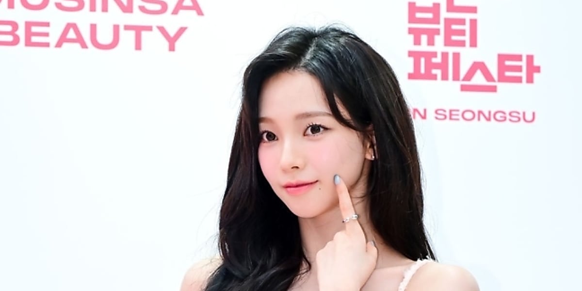 PHOTO】aespaのKARINA、ブランド「MUSINSA BEAUTY」のイベントに出席