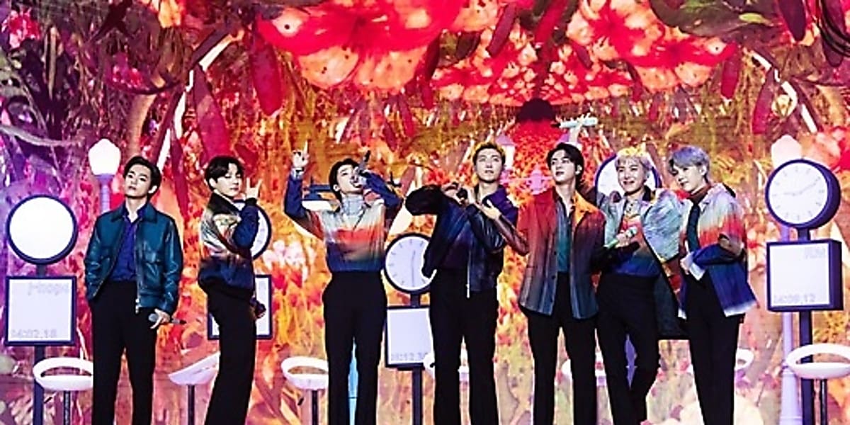 防弾少年団(BTS) - BTS THE FACT ランダム　テヒョン Amazon.co.jp: BTS 写真集 THE FACT BTS PHOTO BOOK SPECIAL