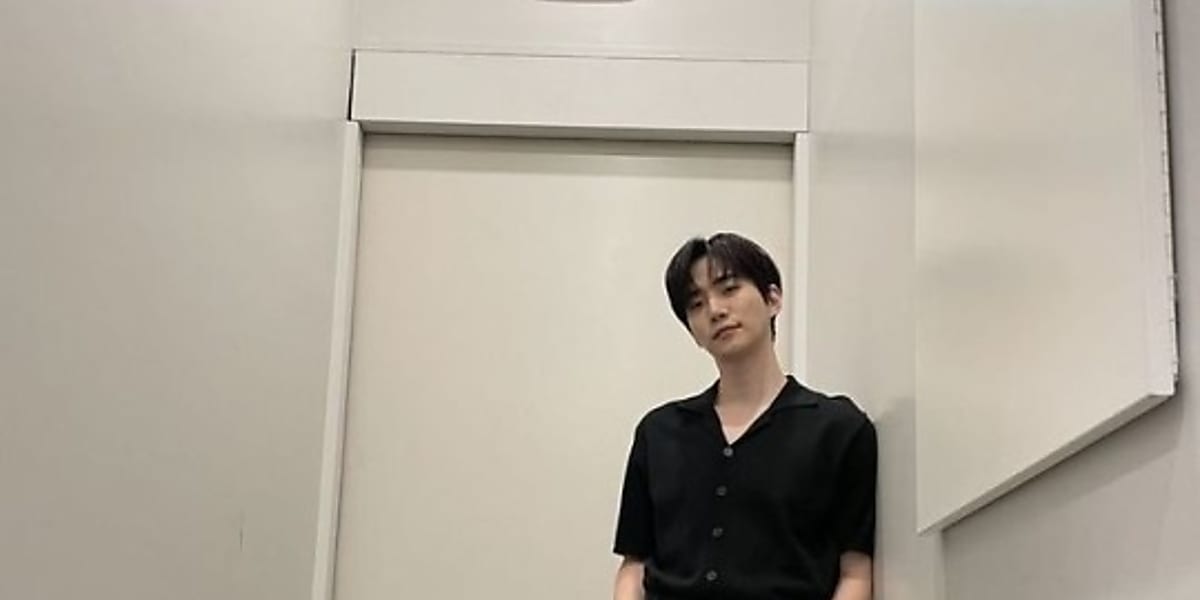 2PMジュノフラッグ ジュノ 2PMコンサートTシャツ ブラックXLサイズ - メルカリ